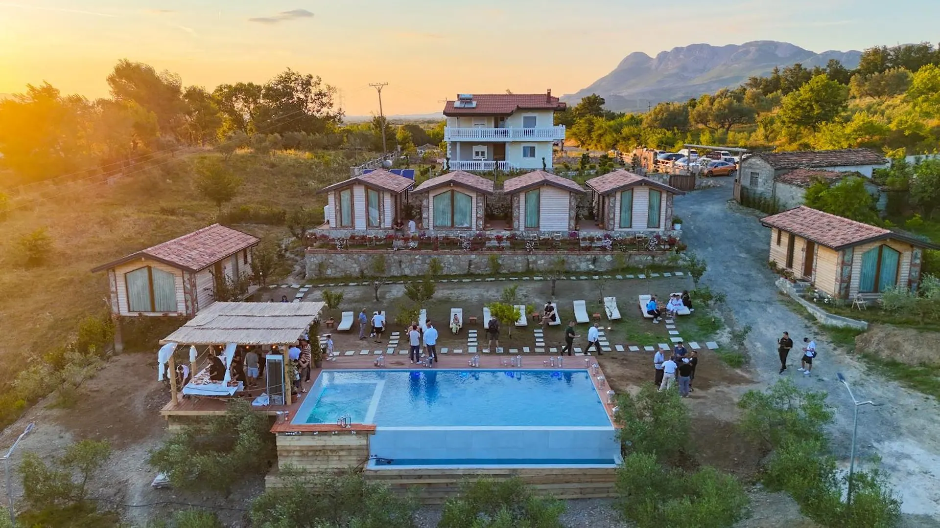 Guest House Si N'Shpi Tande - Mrizi I Zanave Fishte Holiday home