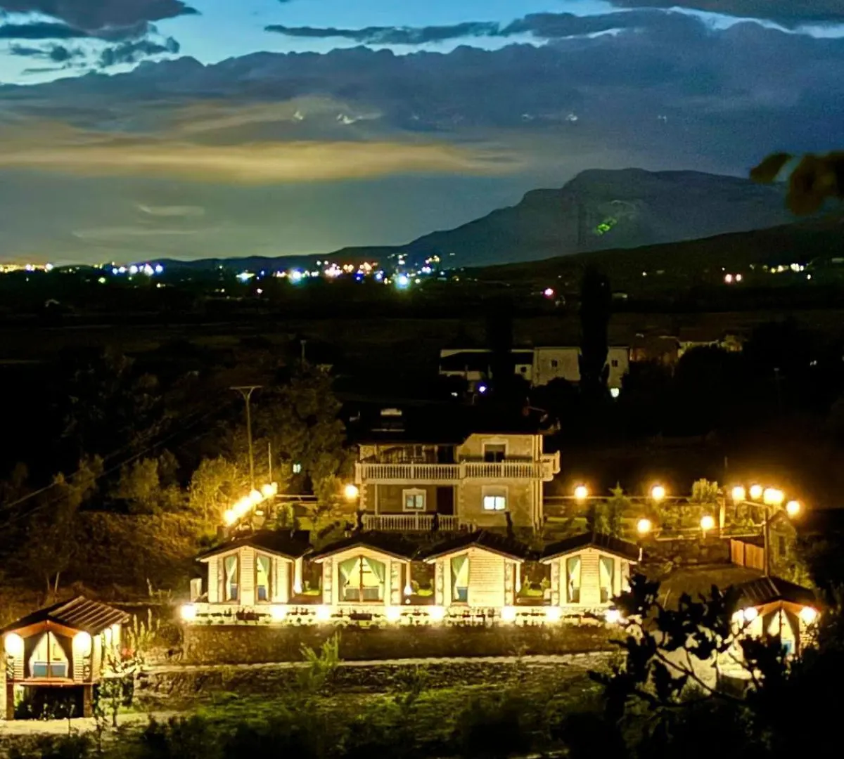 Guest House Si N'Shpi Tande - Mrizi I Zanave Fishte