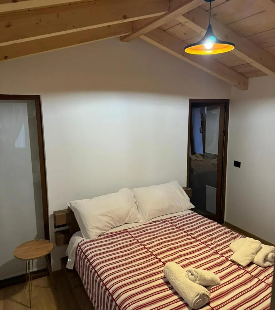 Guest House Si N'Shpi Tande - Mrizi I Zanave Fishte